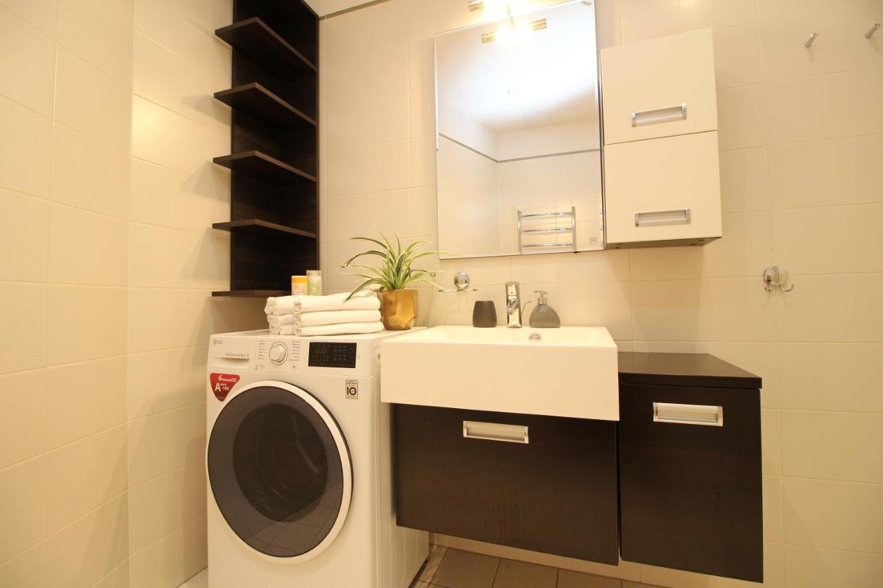 Tallinn City Apartments Freedom Square Екстериор снимка